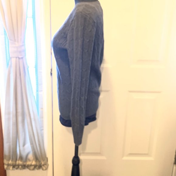 St.John's Bay Women’s Gray Sweater, Size Medium - Picture 3 of 6